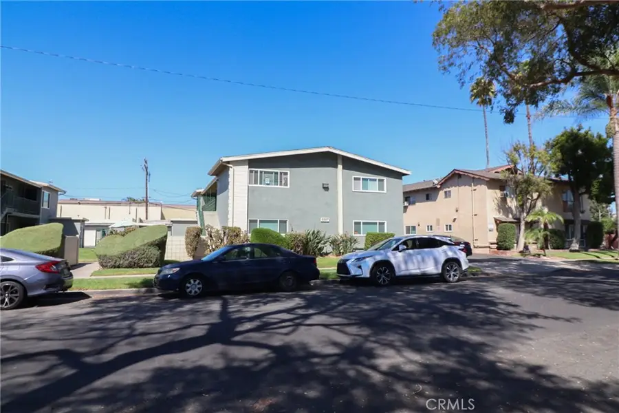 2221 2227 E Westport, Anaheim, CA 92806 - Image #3