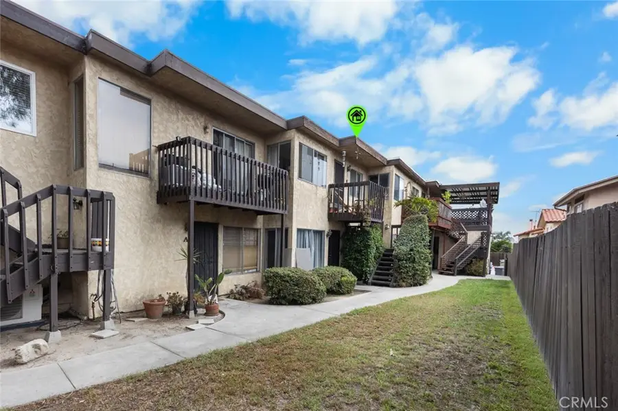 2150 Ohio #E, Signal Hill, CA 90755 - #3