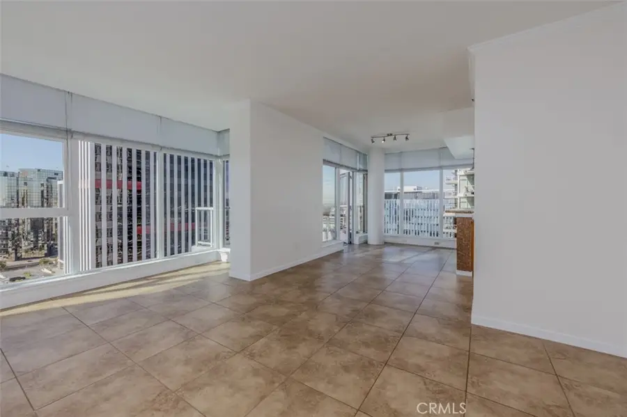 411 W Seaside #1506, Long Beach, CA 90802 - Image #3