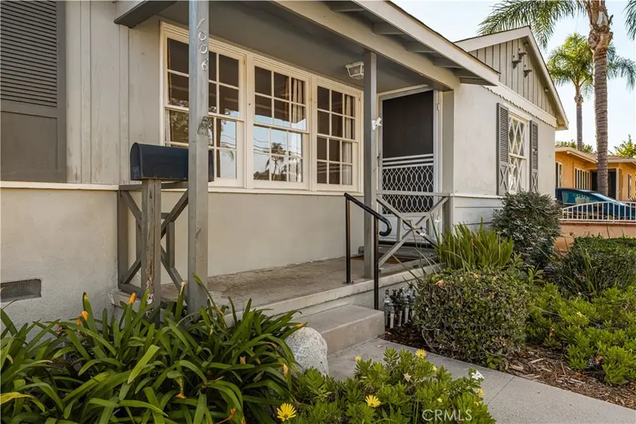 1006 W Maple Avenue, Orange, CA 92868 - Image #3