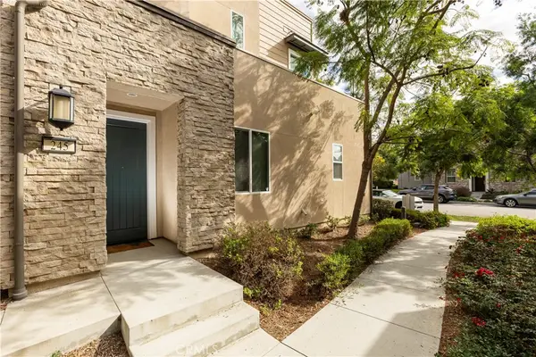 245 Follyhatch, Irvine, CA 92618