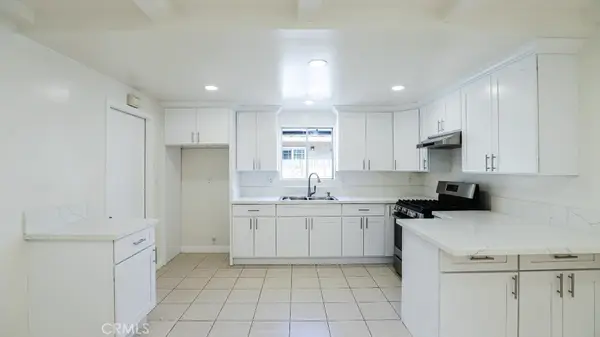 2910 W Cubbon, Santa Ana, CA 92704