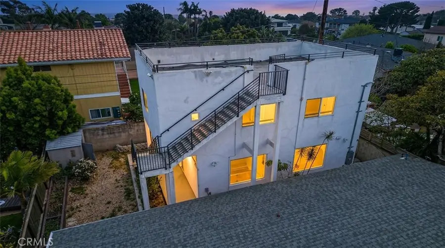 12930 Gilmore Avenue, Los Angeles, CA 90066 - #2