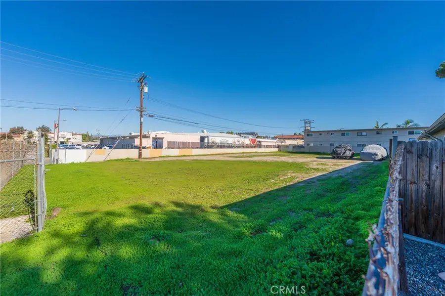 934 N Citron, Anaheim, CA 92805 - Image #2