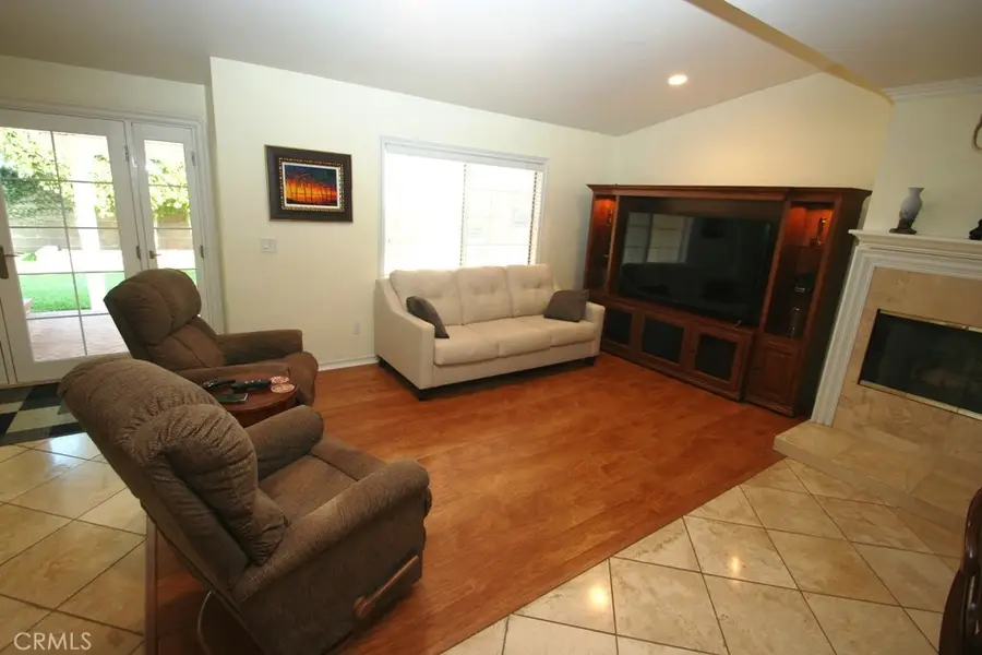 726 S Bronwyn, Anaheim, CA 92804 - Image #2