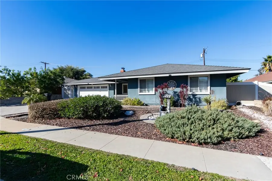 321 N Starfire, Anaheim, CA 92807 - Image #2