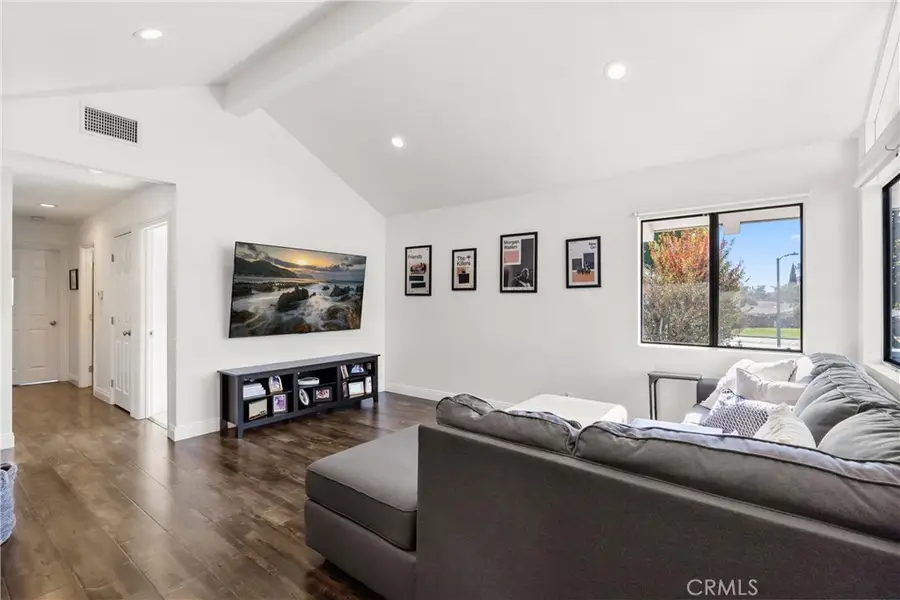 700 W Walnut #25, Orange, CA 92868 - Image #2