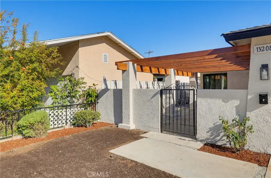 13208 Florwood, Hawthorne, CA 90250 - Image #3