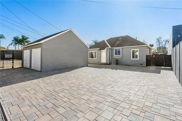 801 W 17th Street, Santa Ana, CA 92706