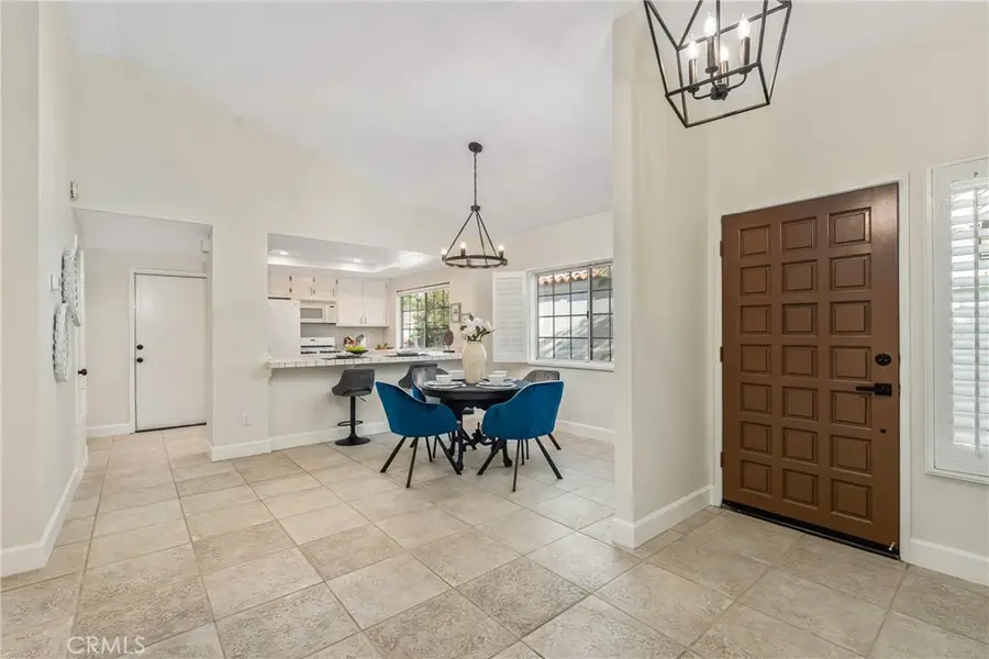 43791 Calle Las Brisas W, Palm Desert, CA 92211 - Image #3