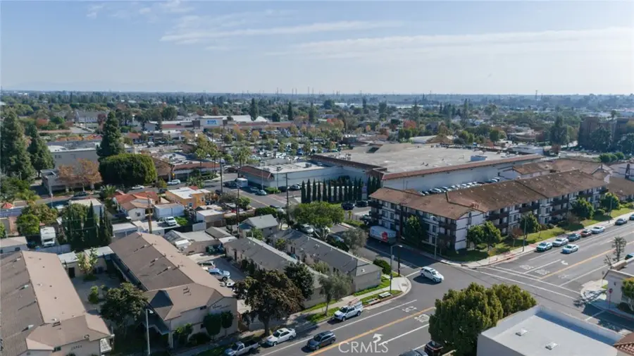 15954 Vermont, Paramount, CA 90723 - Image #3