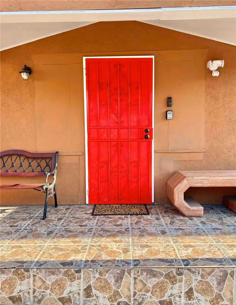 1364 E 61st, Los Angeles, CA 90001 - #1