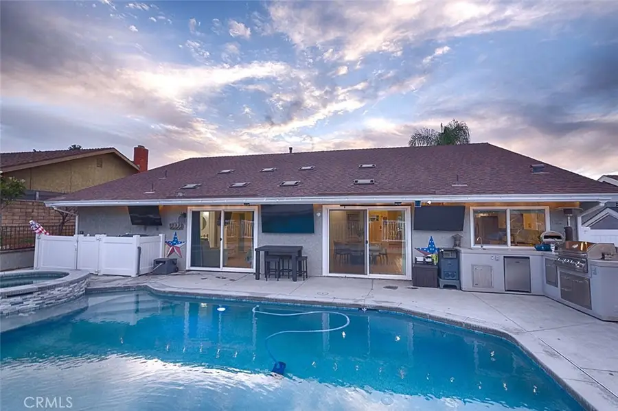 2015 W Ontario, Corona, CA 92882 - Image #2