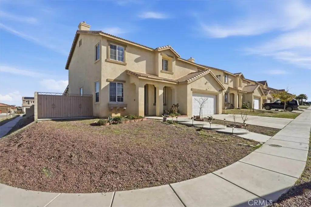 10673 Palomino, Hesperia, CA 92345 - #1