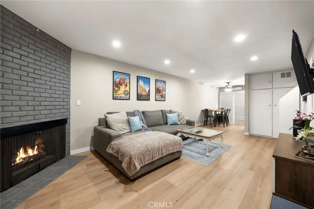 2452 Chelsea Place #M, Santa Monica, CA 90404 - #1