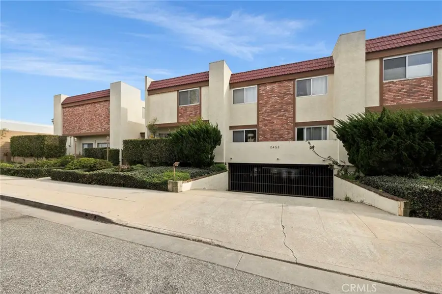 2452 Chelsea Place #M, Santa Monica, CA 90404 - #2