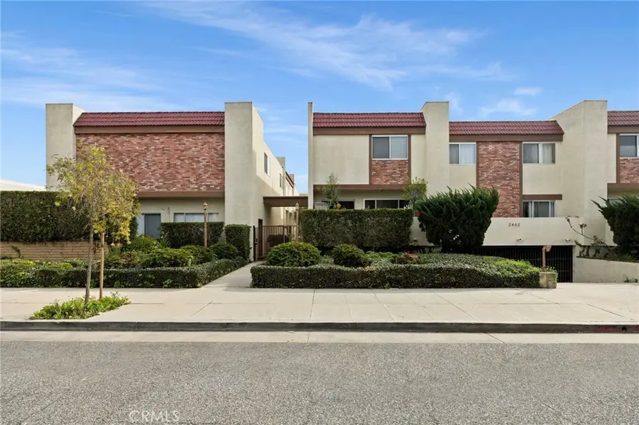 2452 Chelsea Place #M, Santa Monica, CA 90404 - #3
