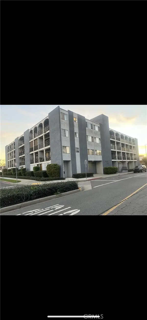 4595 California Ave., Long Beach, CA 90807