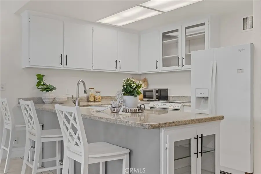 7338 Marina Pacifica N, Long Beach, CA 90803 - Image #3