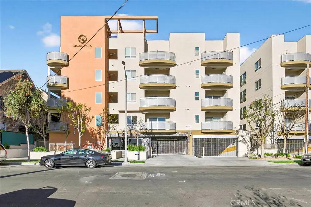 2321 W 10th Street #402, Los Angeles, CA 90006 - #1
