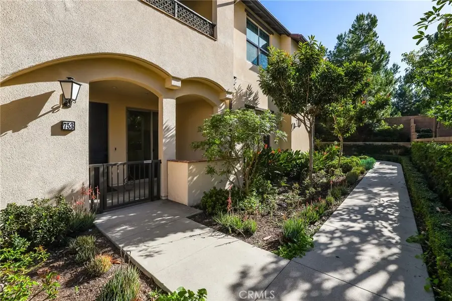 753 Spring Gdn, Irvine, CA 92618 - Image #2