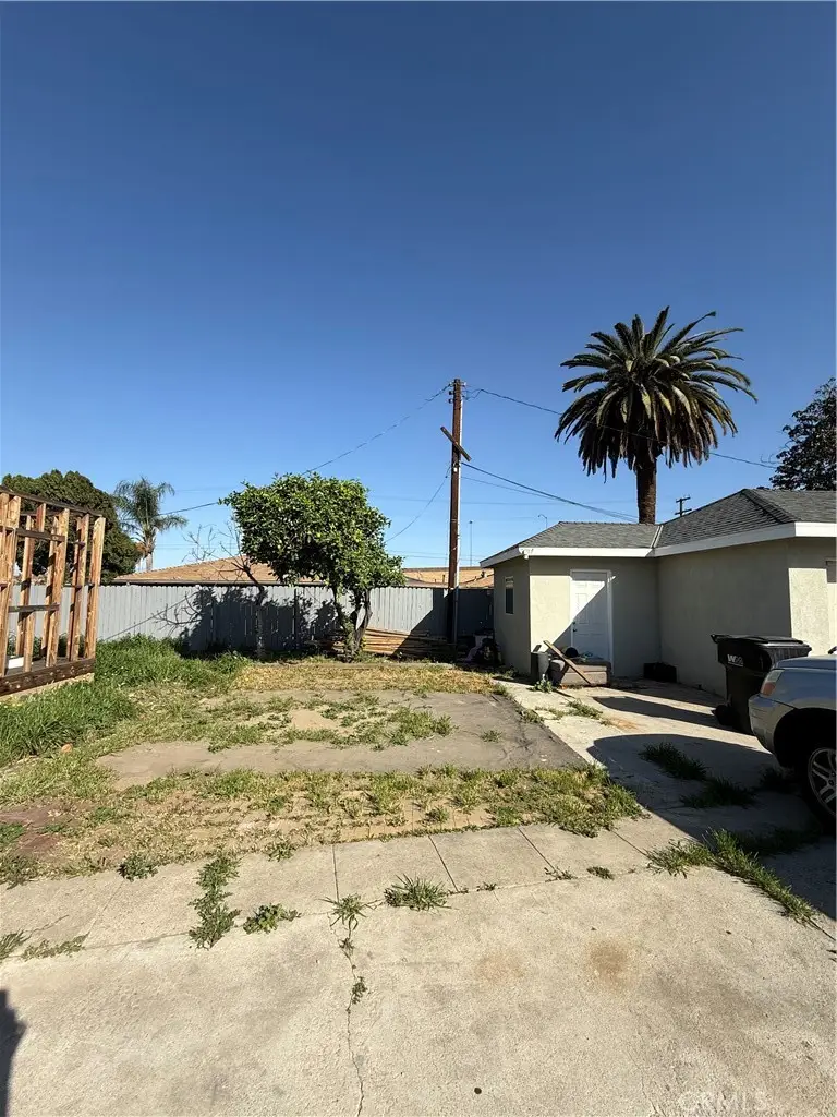 221 S Howard Street, Corona, CA 92879 - #3