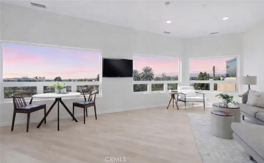 12317 Navy Street, Los Angeles, CA 90066 - #2