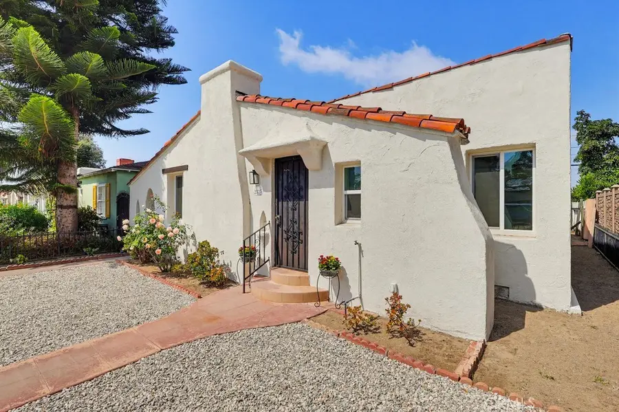 2525 Fashion Avenue, Long Beach, CA 90810 - #3