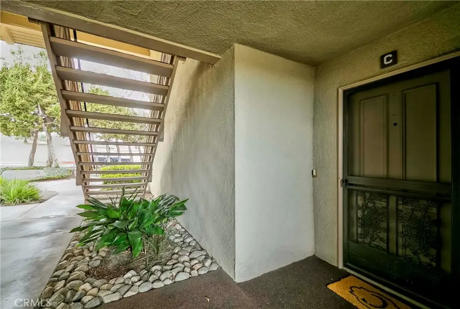 15920 Alta Vista Drive #2C, La Mirada, CA 90638 - Image #2