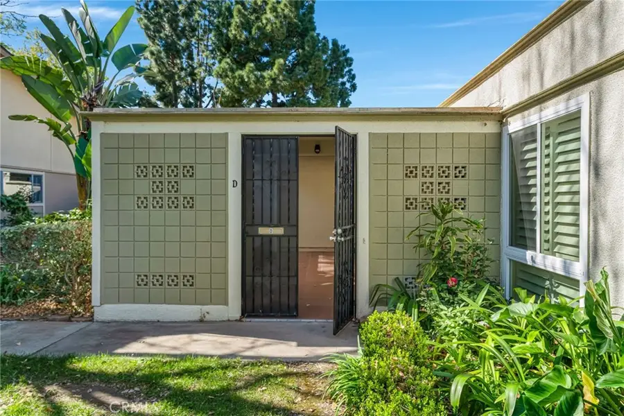 27 Avenida Castilla #D, Laguna Woods, CA 92637 - #2