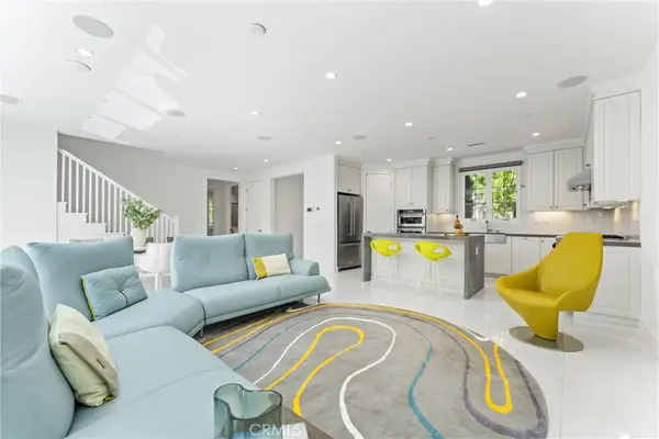 125 Toretta, Irvine, CA 92602