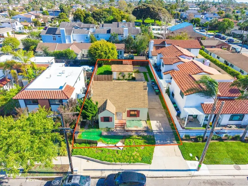 1586 Orange, Costa Mesa, CA 92627 - #1