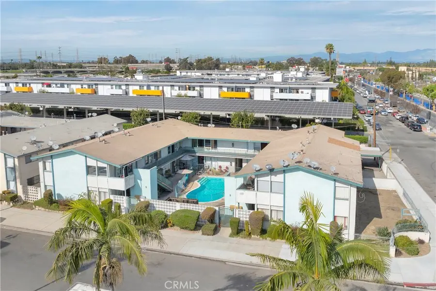 561 E 64th, Long Beach, CA 90805 - #2