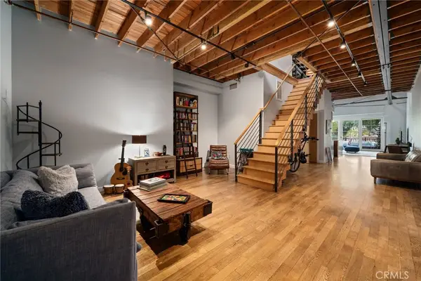 1100 E 3rd Street #205, Long Beach, CA 90802