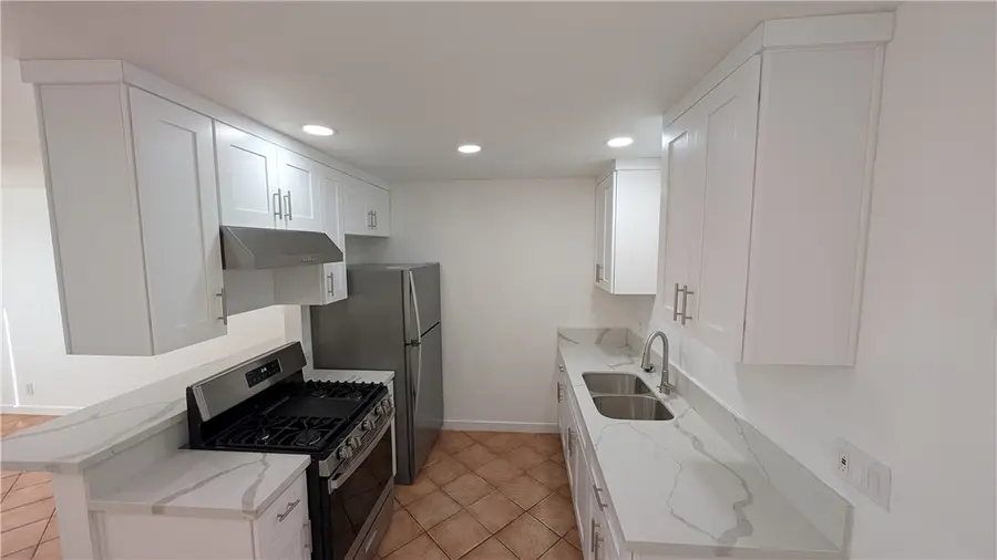 1422 Peckham Street #A, Fullerton, CA 92833 - #3