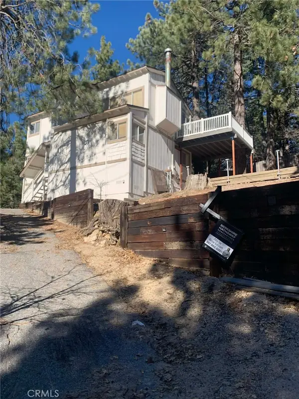 32490 Scandia Drive, Running Springs, CA 92382