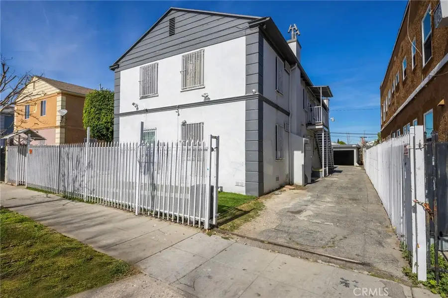 313 W Magnolia, Compton, CA 90220 - #2