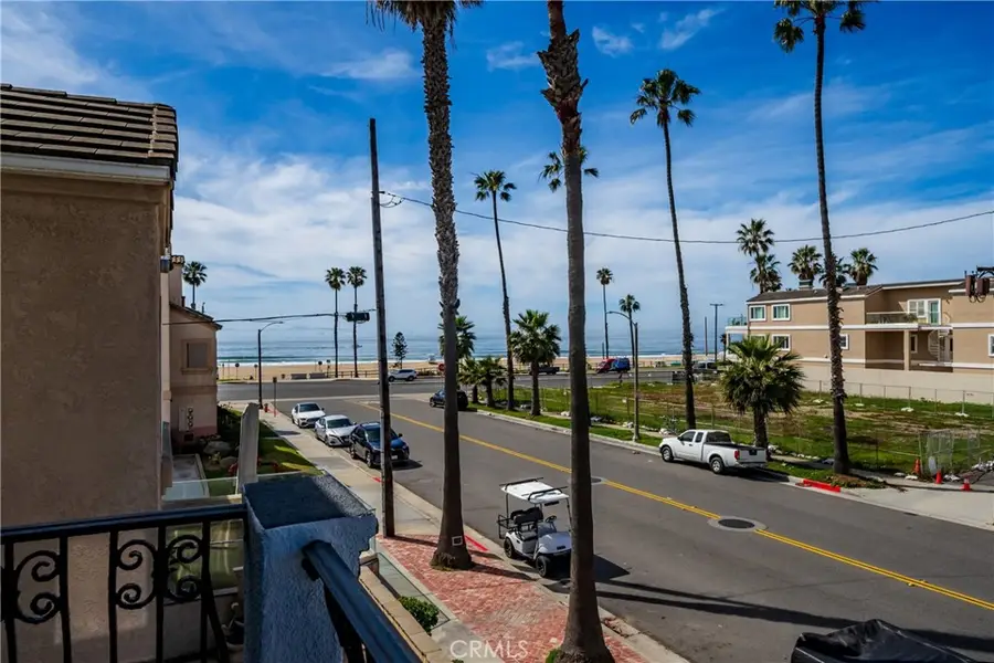 116 11th, Huntington Beach, CA 92648 - #3