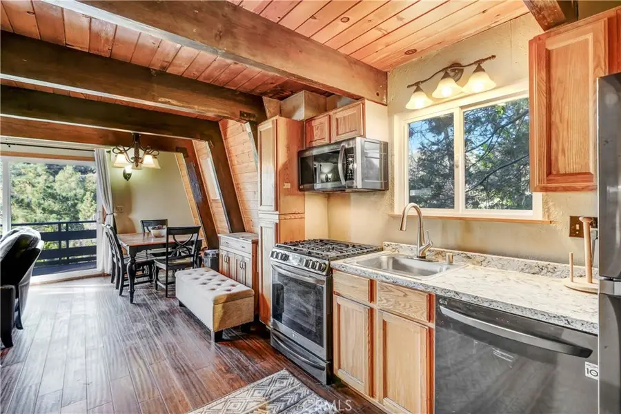 28673 Manitoba, Lake Arrowhead, CA 92352 - #2