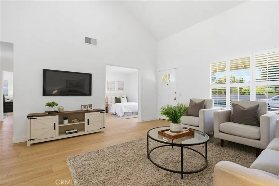 3 Wintergreen, Irvine, CA 92604 - #3