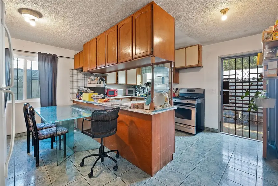 1020 N Kemp, Compton, CA 90220 - #2