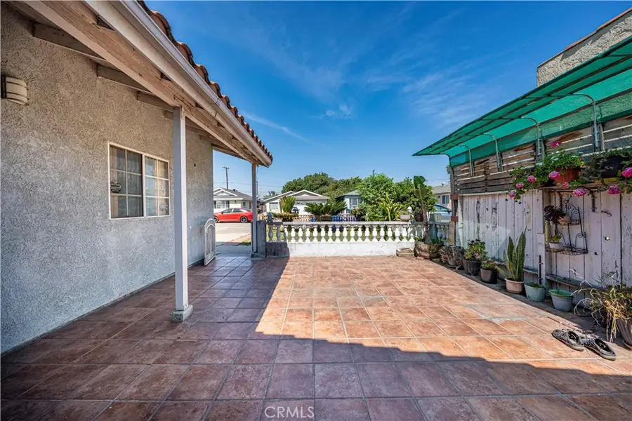 40 W Zane Street, Long Beach, CA 90805 - #3