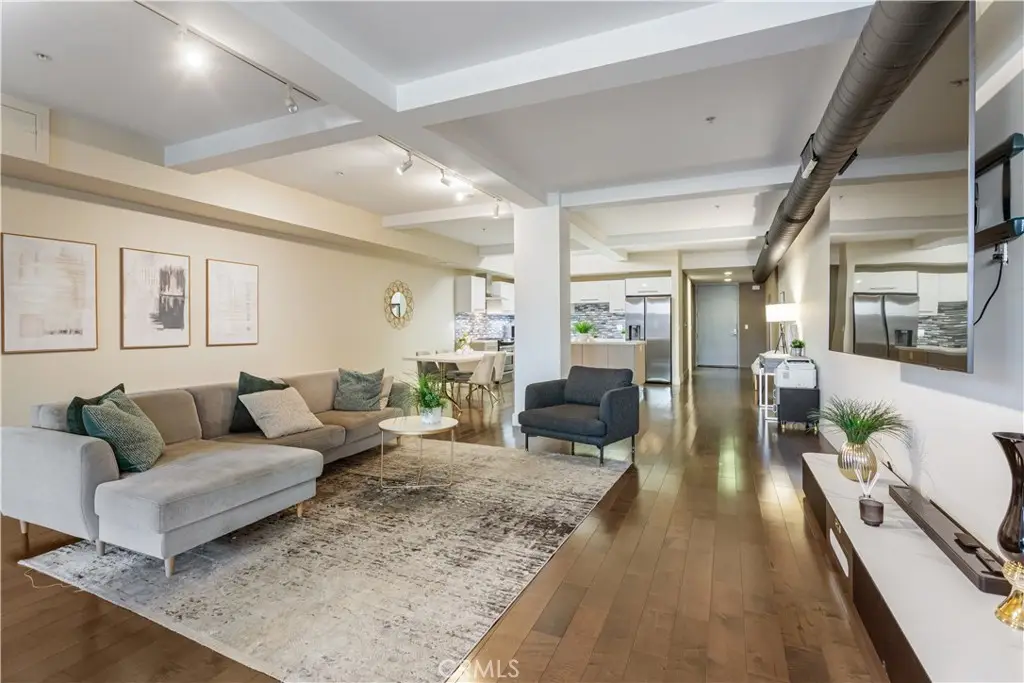 433 Pine Avenue #102, Long Beach, CA 90802 - #1