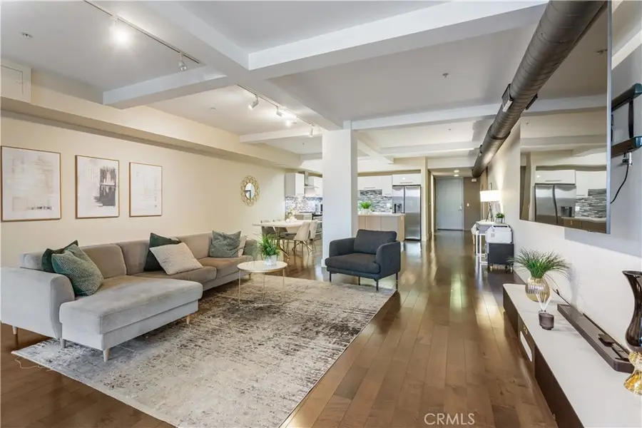 433 Pine Avenue #102, Long Beach, CA 90802 - #3