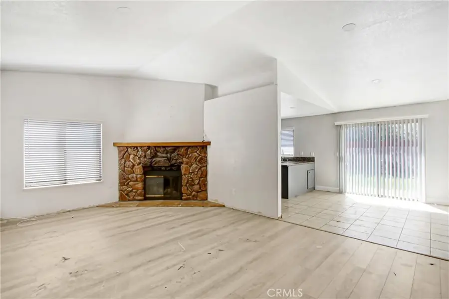 1142 W King Street, Banning, CA 92220 - #2