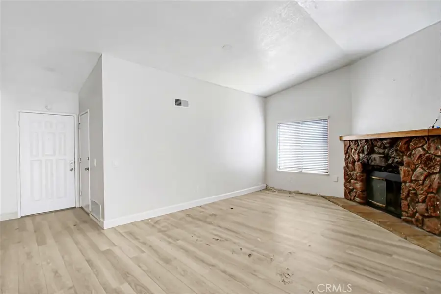 1142 W King Street, Banning, CA 92220 - #3