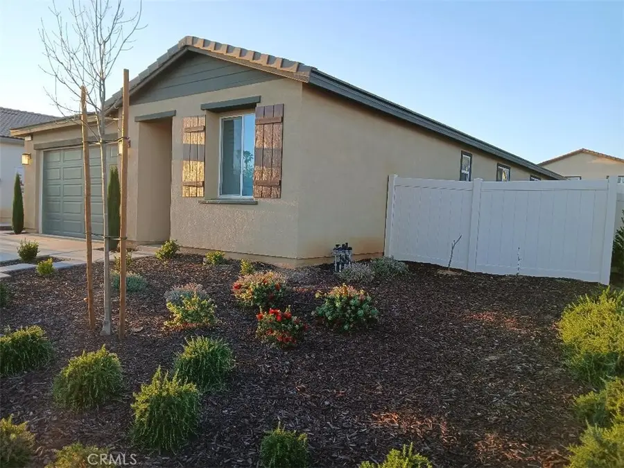 5081 Larkspur Road, Banning, CA 92220 - #2