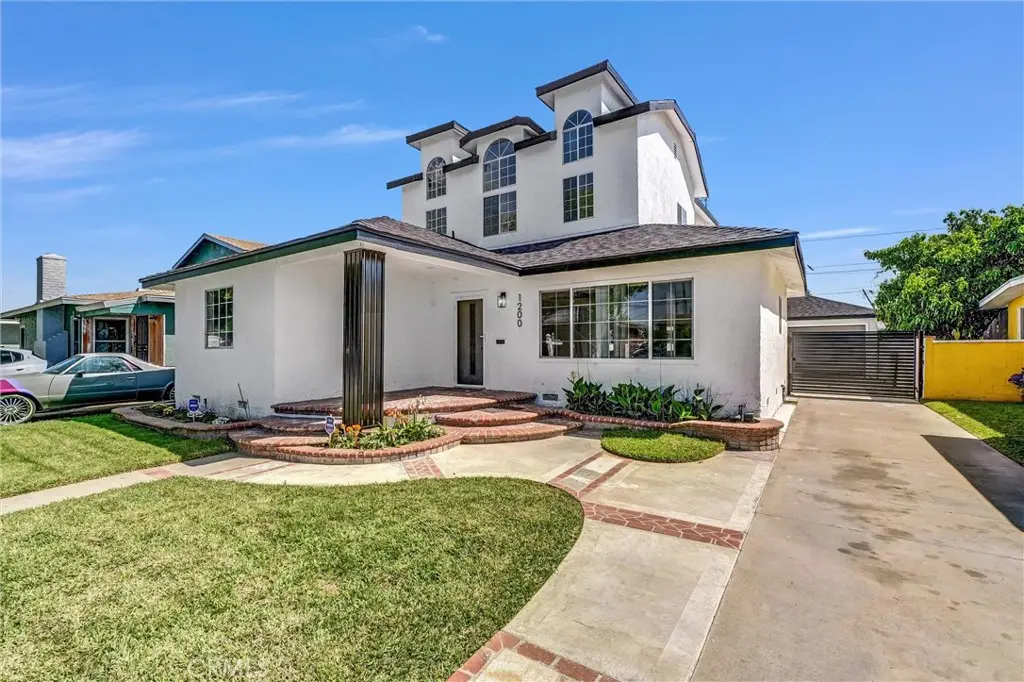 1200 S Castlegate, Compton, CA 90221 - #1