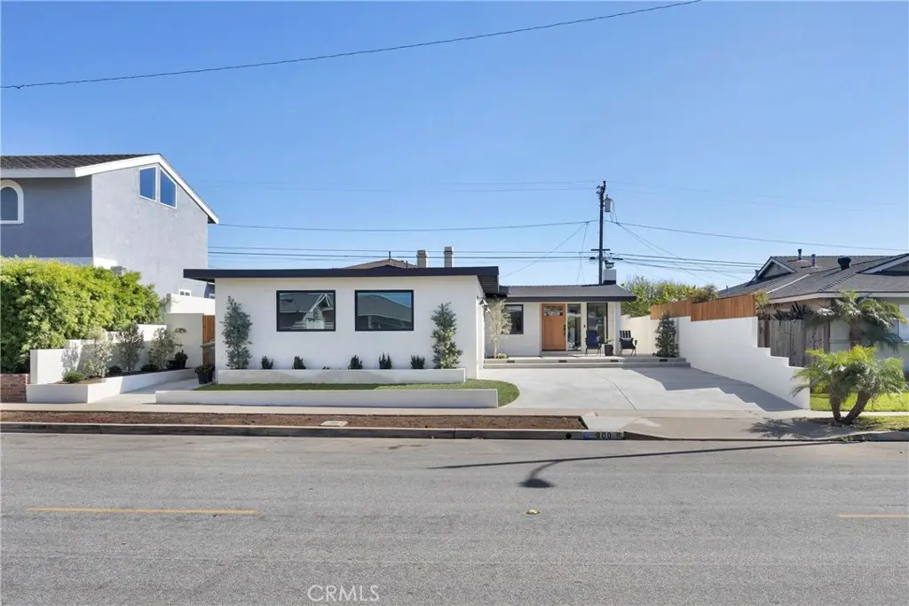 900 Catalina Avenue, Seal Beach, CA 90740 - #1
