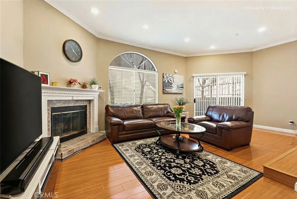 611 E Olive #106, Burbank, CA 91501 - #1